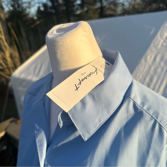 Foxcroft Wrinkle Free Light Blue Button-Up Shirt 8 NWT - Picture 5 of 13